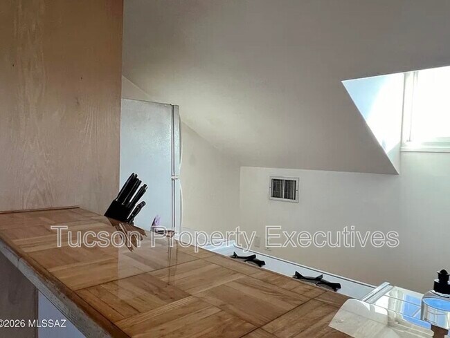 Foto del edificio - 570 S Main Ave