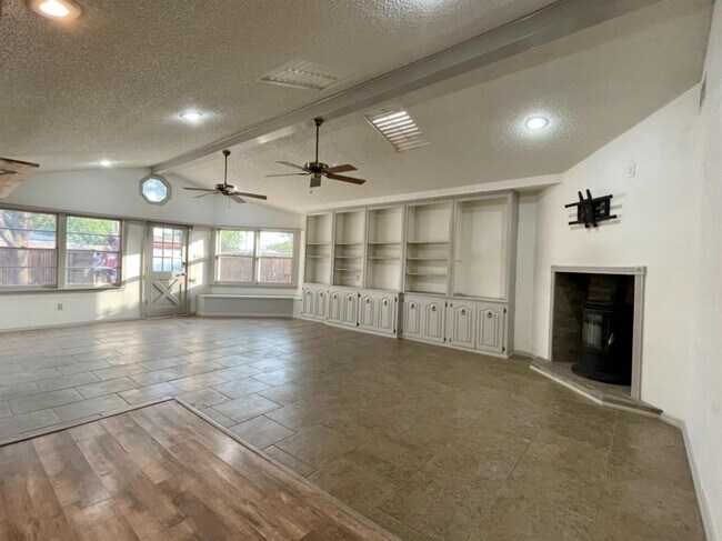 Building Photo - 4921 11th St