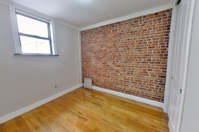 Building Photo - 179 Essex St