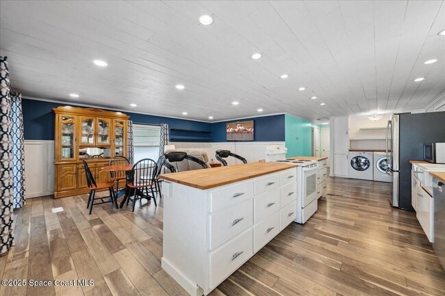 Foto del edificio - 938 Wren Cir