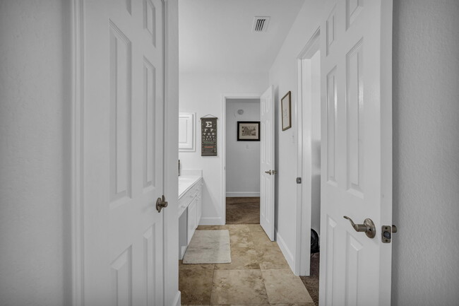 Building Photo - 14744 Olive Hill Dr