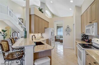 Building Photo - 1041 Jardin Dr