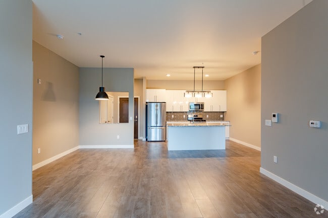 2BR, 2BA - C1 - Catalyst on Main