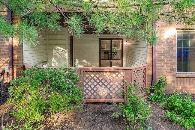 Building Photo - 8677 Scenicview, 104