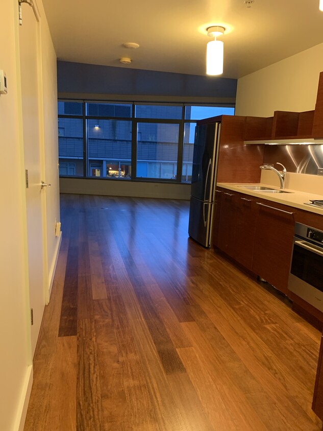Kitchen & Living space - 3601 SW River Pkwy