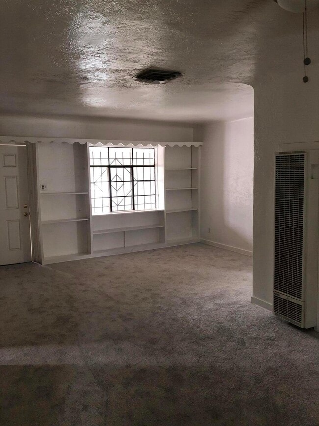 Foto del edificio - 1629 Roma Ave NE