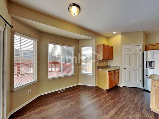 Building Photo - 10550 Mount Columbia Pl