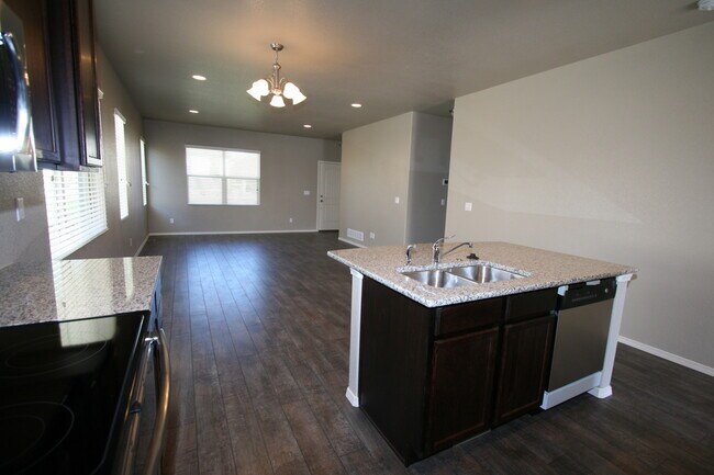 Foto del edificio - Main level living home in Indigo Ranch!