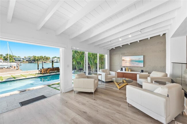 Foto del edificio - 253 N Coconut Ln