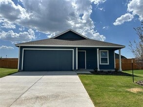 Building Photo - 304 Hidden Mdws Dr