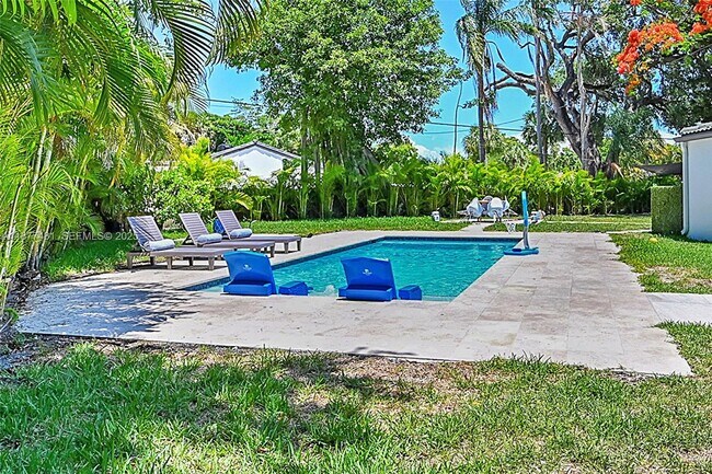 Foto del edificio - 15 NE 95th St