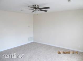 Building Photo - 3 br, 1.5 bath House - 419 Winkler Ave