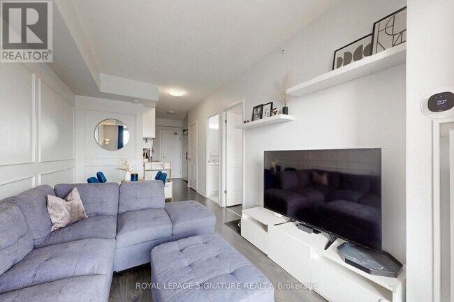 Photo du bâtiment - 3655 Kingston Rd