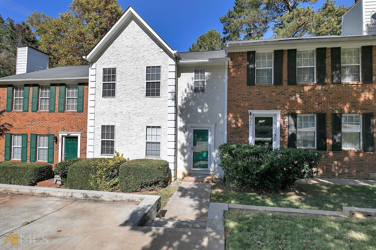 Primary Photo - 1683 Grist Mill Dr