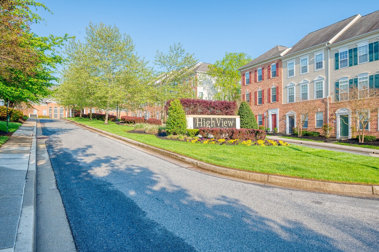 400 Symphony Cir Unit 110i, Cockeysville, MD 21030 Condo for Rent in