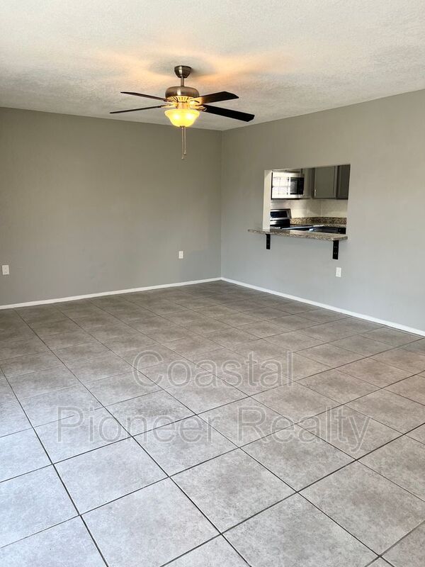 Building Photo - 7145 Trenton Pl