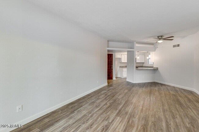 Foto del edificio - 1287 N Alma School Rd