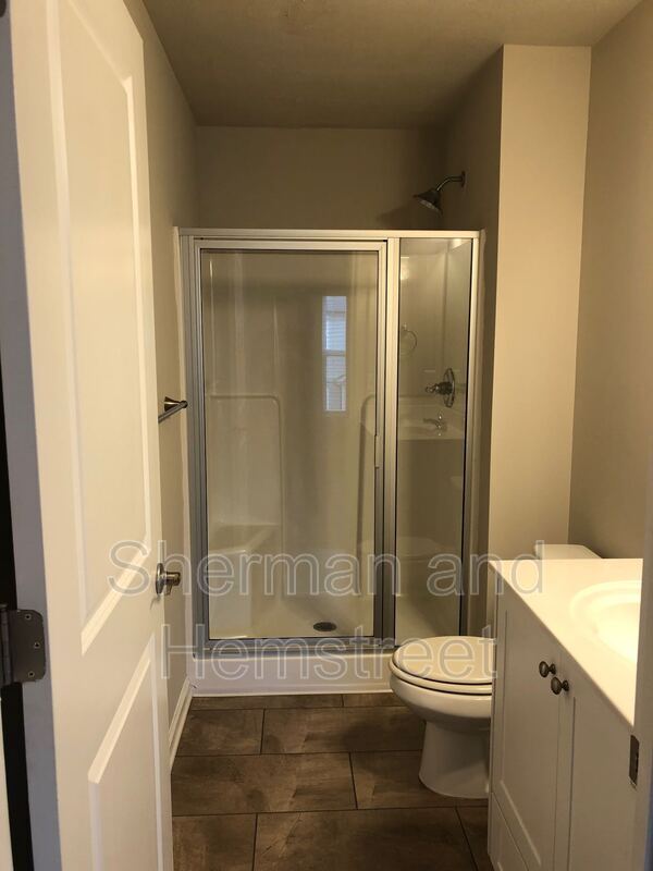 Building Photo - 634 Dobhill Ln