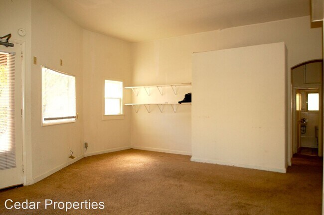 Building Photo - 2100 California St