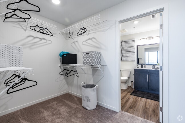 1 BR, 1 BA - 720SF - Radius Orlando Apartments