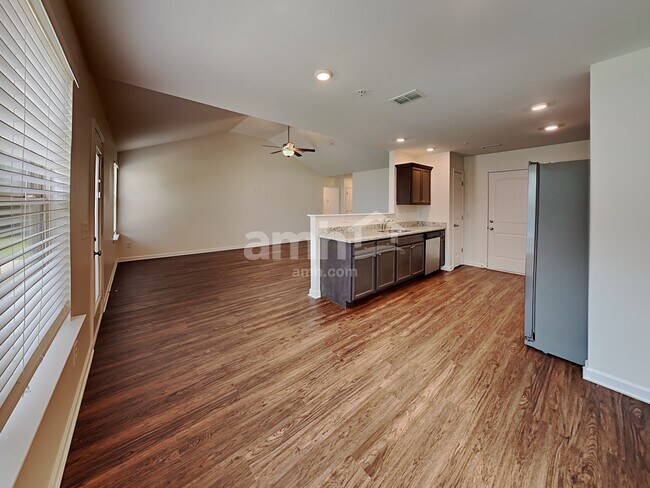 Foto del edificio - 609 Crooked Creek