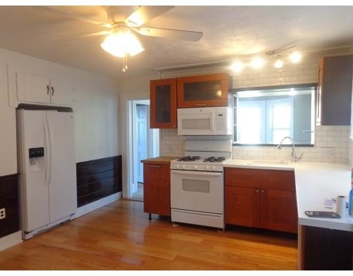 Building Photo - 10 Jasper St