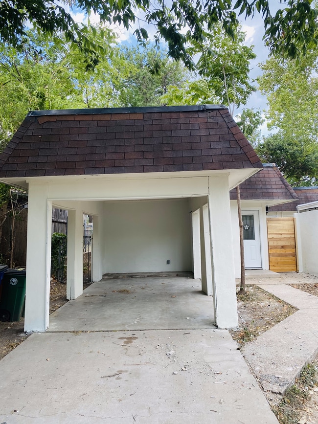 Carport - 1201 Radcliff Dr