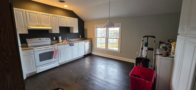 Foto del edificio - Charming Second-Floor Apartment Apatrtment...