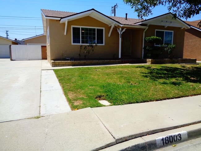 Building Photo - Coming Soon-Remodeled 3 Bed 2 Bath Home Fo...