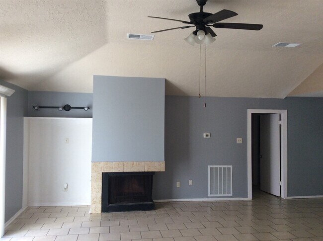 Foto del edificio - 7506 Marisol Dr