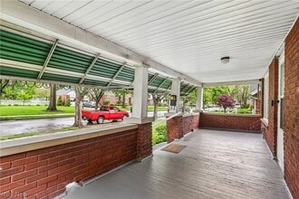 Building Photo - 636 Polk Ave
