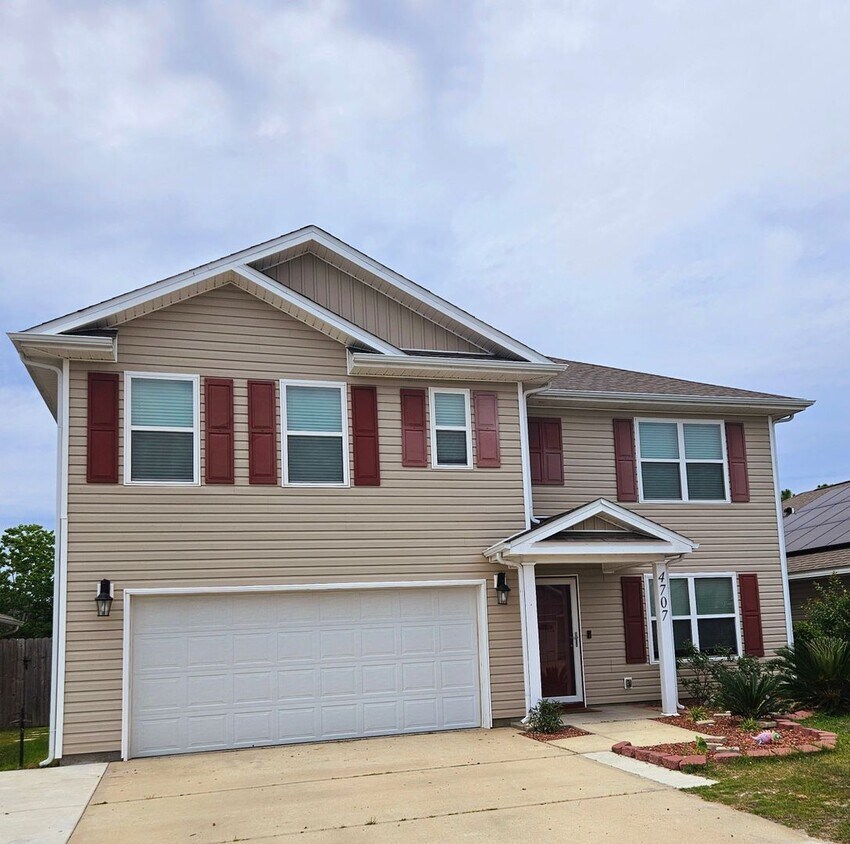 Foto principal - 4707 Windsor Park Ln