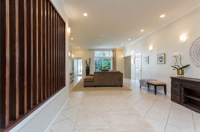 Main House, Sala de estar - 5732 Rhea Ave