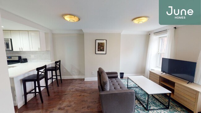 Foto del edificio - Full room in 4-bed/2.0-bath Home