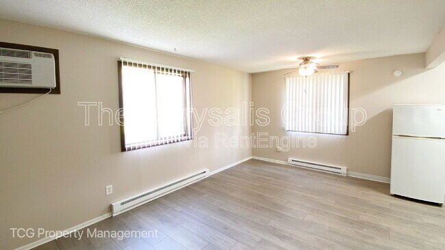 Foto del edificio - 2402 Marquette Rd
