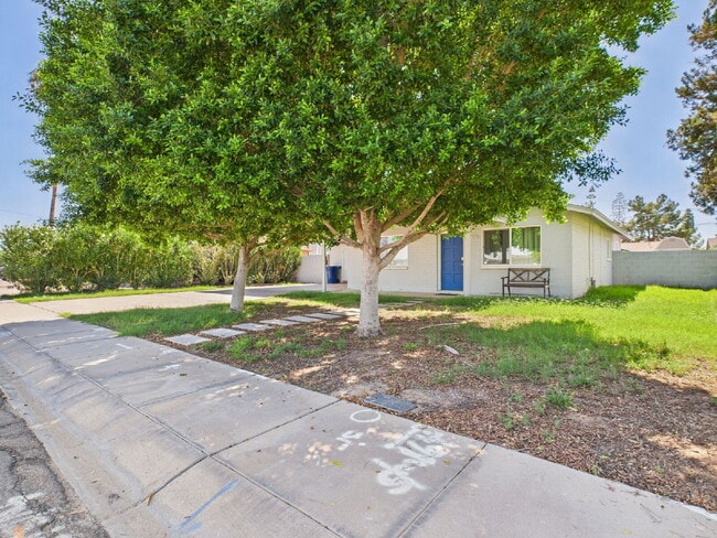 Photo - Tempe Gem - Fully furnished with a pool Apartment