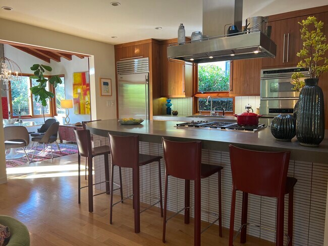 Building Photo - 288 Amalfi Dr