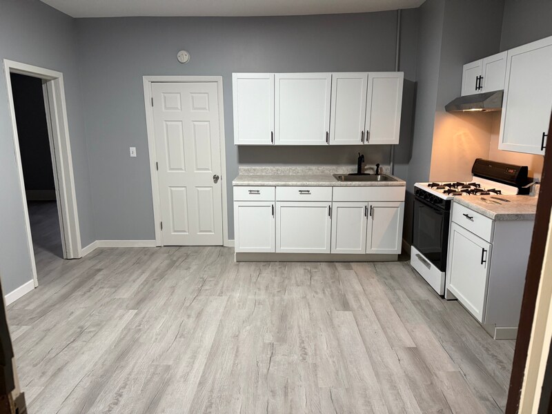 Foto principal - 2521 Stoney Ridge Rd