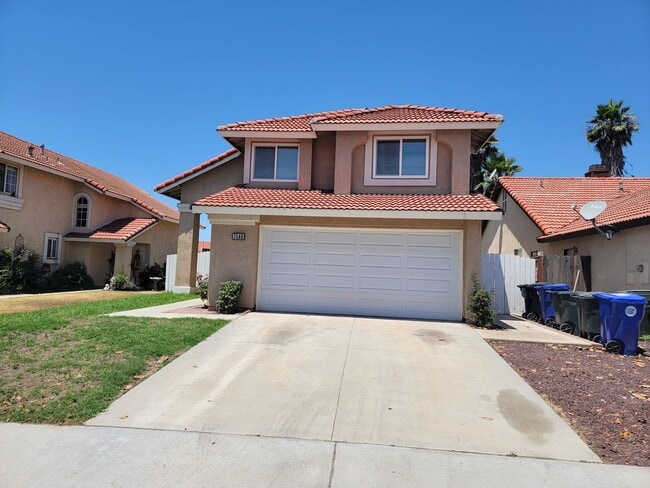 Foto del edificio - Fontana Two Story