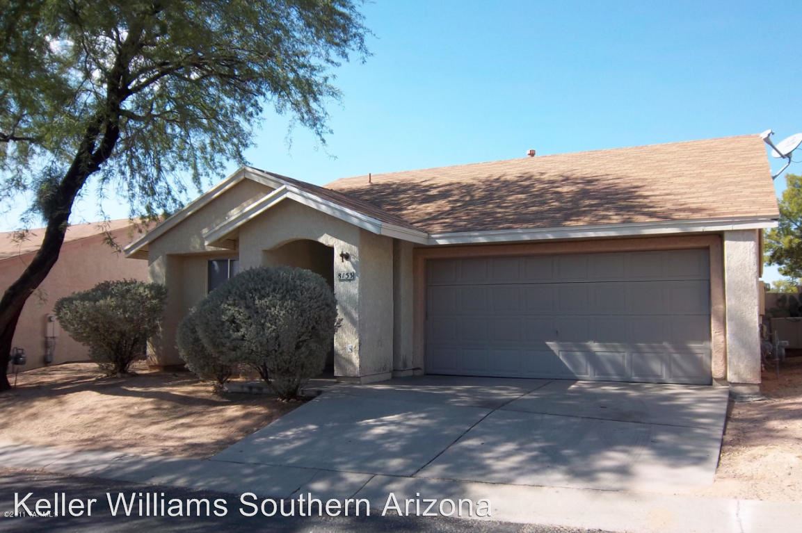 Primary Photo - 8153 N Streamside Ave
