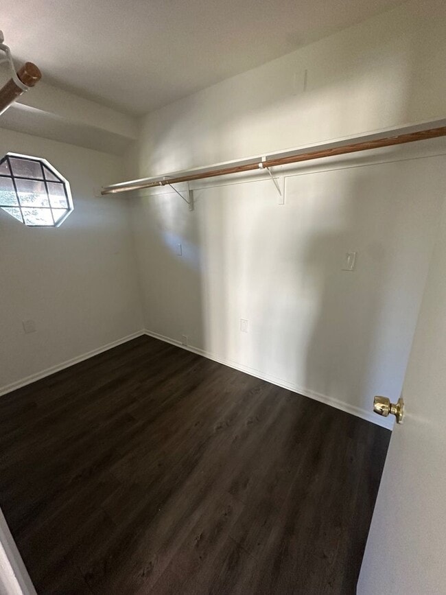 Interior Photo - 14228 Dickens St