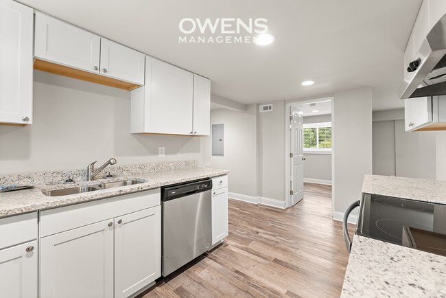 Foto del edificio - Downtown Gainesville Living Available Imme...