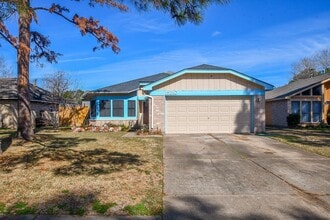 Building Photo - 15310 Barbarossa Dr