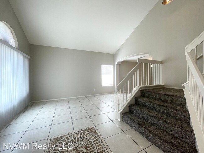 Foto del edificio - 4 br, 2.5 bath House - 7813 Desert Bell Ave