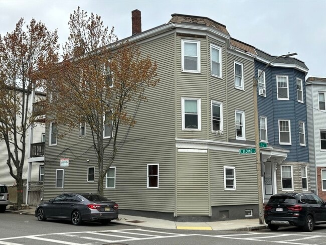 Building Photo - 37 O St