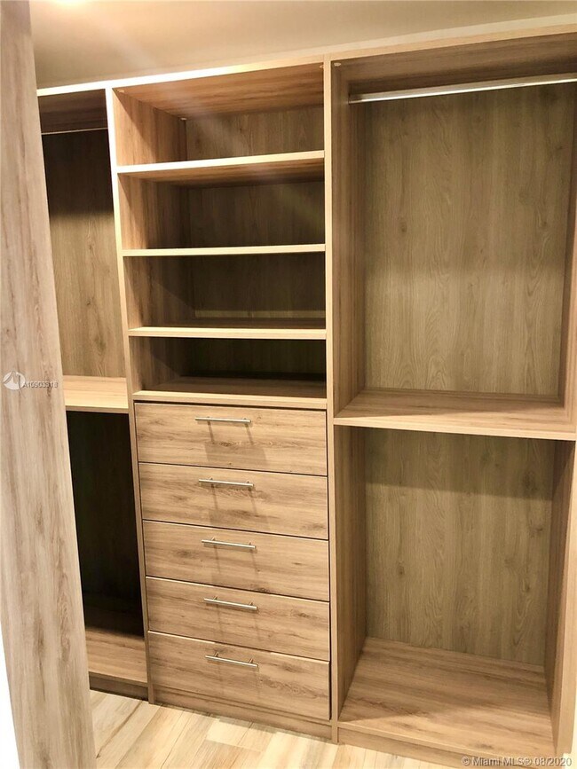 Building Photo - 488 NE 18th St