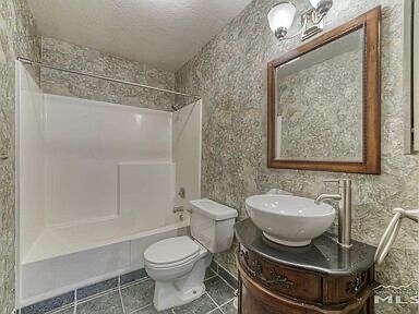 Foto del edificio - 4608 Neil Rd