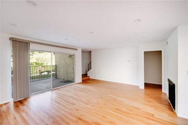 Building Photo - 7727 Vía Napoli