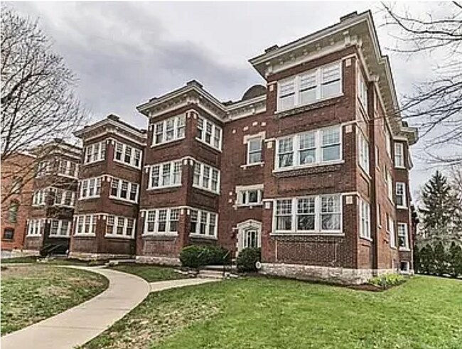 Building Photo - 2056 Lafayette Ave