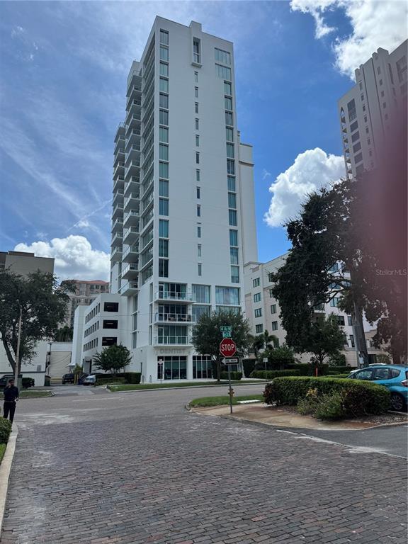 Foto del edificio - 176 4th Ave NE